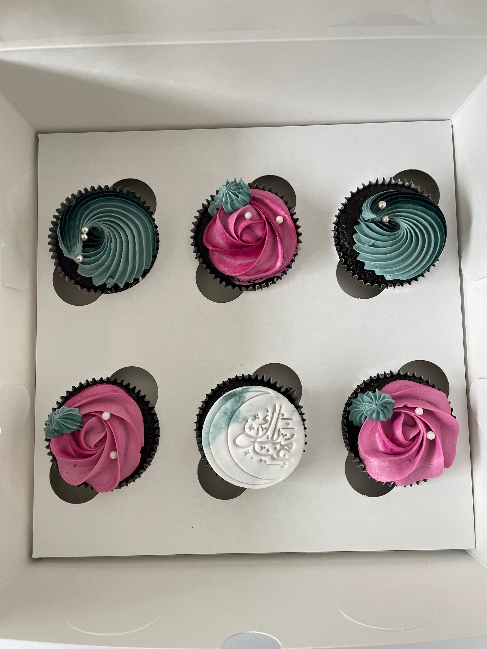 Custom cupcakes for a celebration